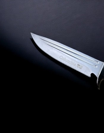 Cutit de vanatoare Columbia SABER, lama fixa 16.7 cm din otel inoxidabil, teaca inclusa pentru protectie